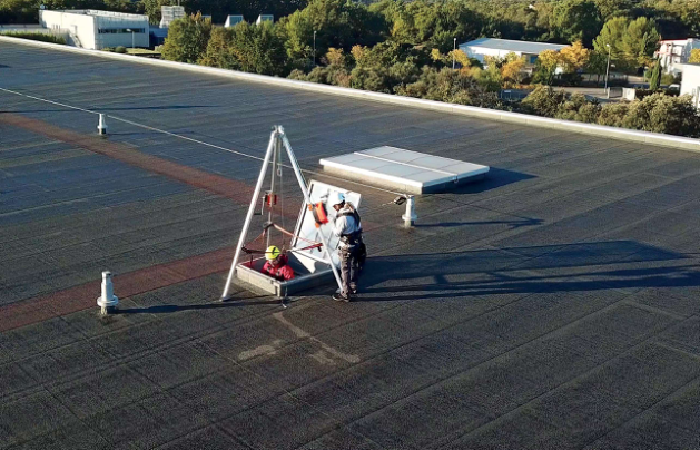Deltaplus TELESKOPICKÁ TROJNOŽKA TRA22